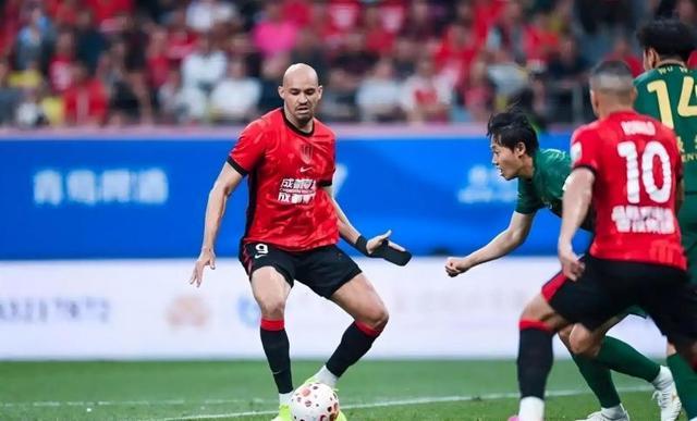B体育赛事-中超｜米特里策缺席4轮，浙江队3负1平1球不进